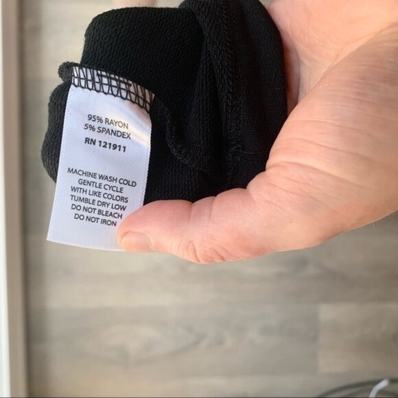 LNA Women's Cut Out Crop Tank Top Black Stretch Sleeveless Size XS - Picture 10 of 11